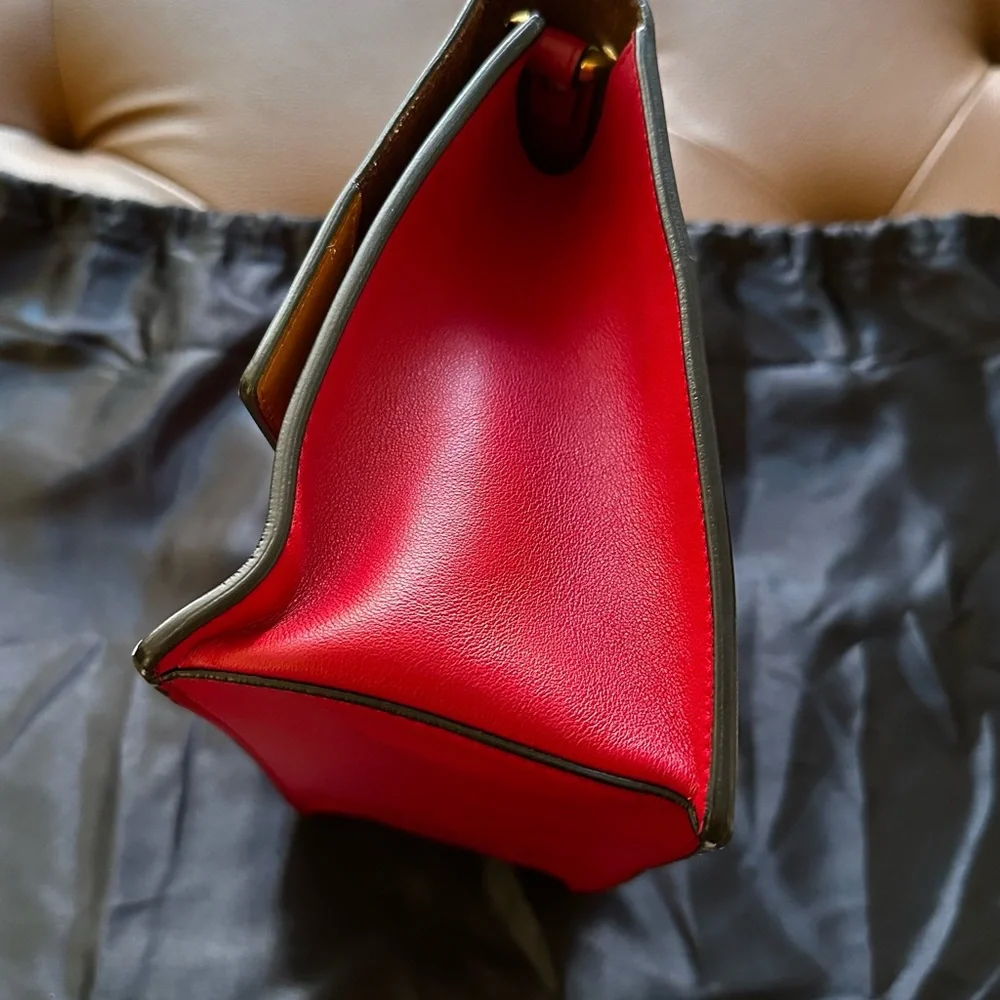 Fendi Kan U Medium Shoulder Bag Red Calfskin Leather  Gold Chain & Leather Strap - Picture 2 of 11